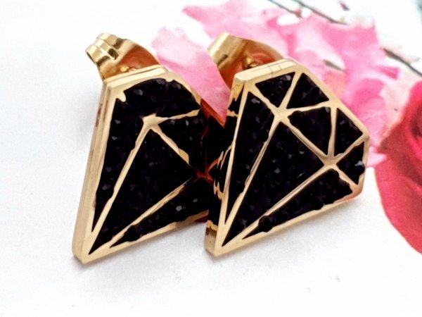 gold earrings made of stainless steel
