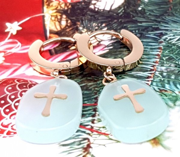 gold earrings made of stainless steel