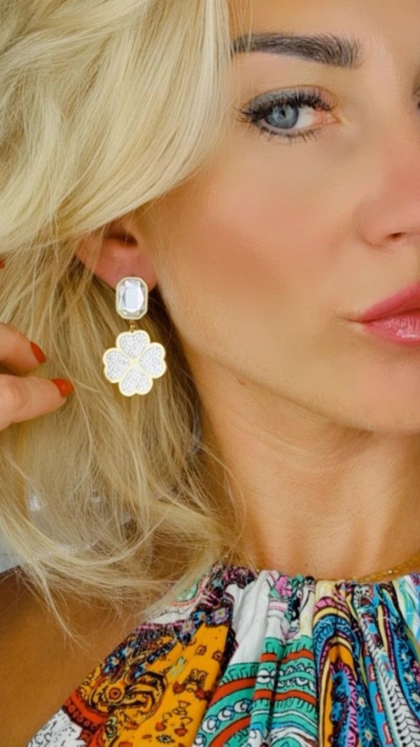 gold earrings made of stainless steel