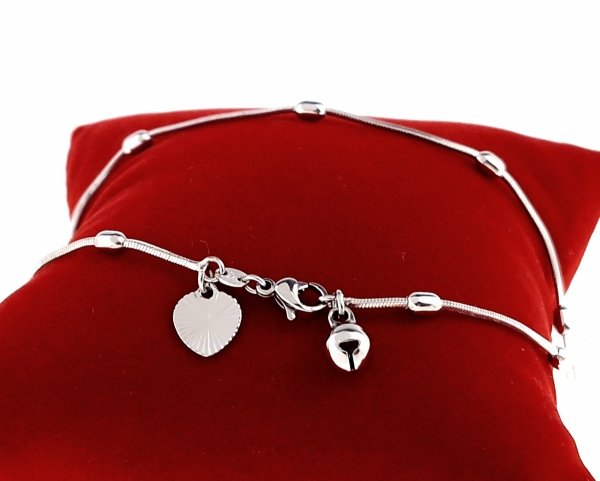 gold bracelet for a gold-plated leg