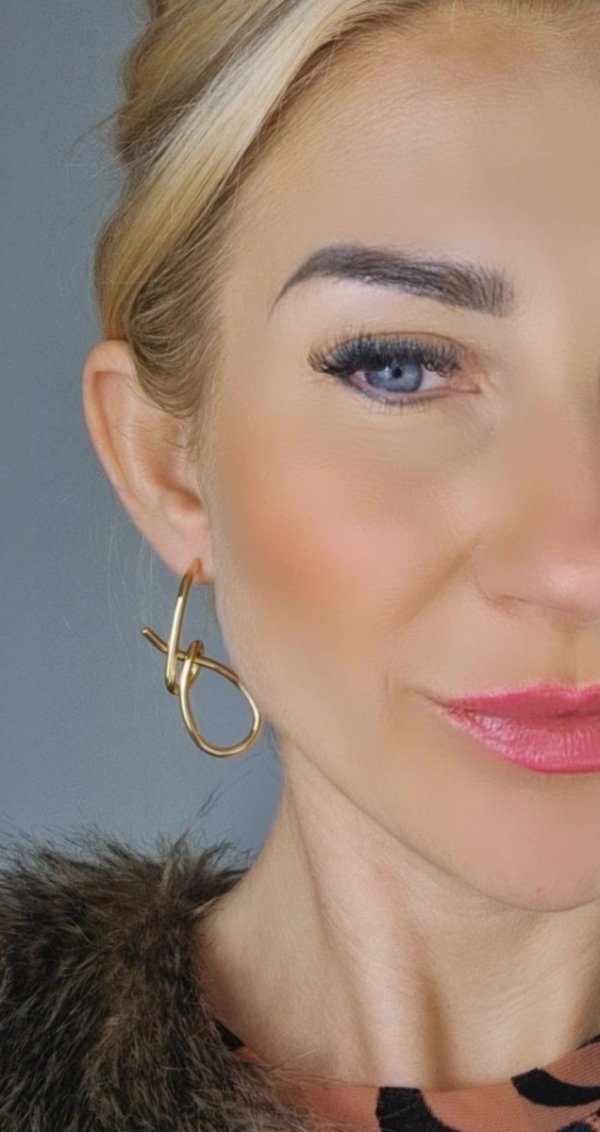 gold earrings made of stainless steel