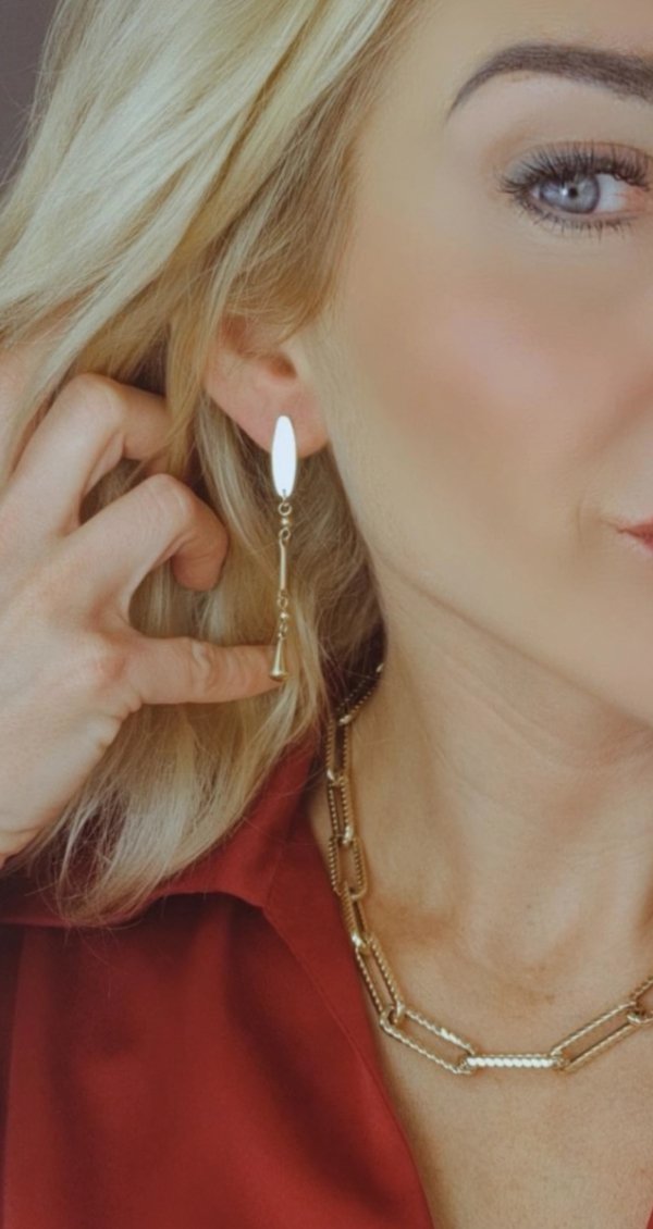 gold earrings made of stainless steel