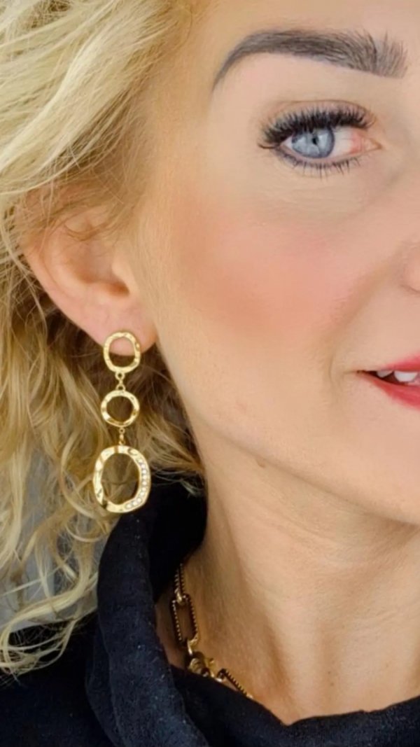 gold earrings made of stainless steel