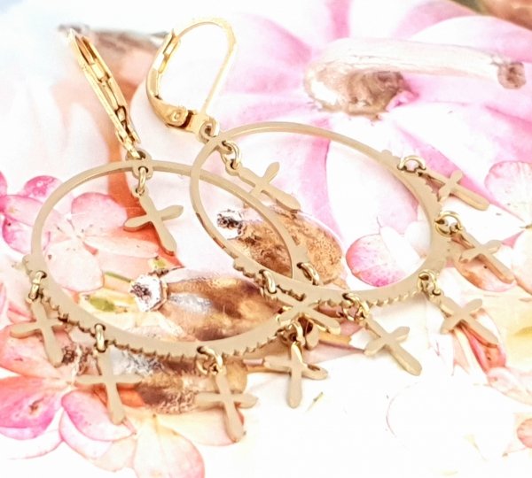 gold earrings made of stainless steel