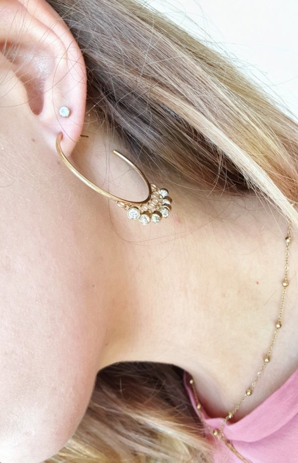 gold earrings made of stainless steel