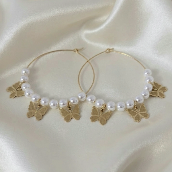 gold earrings made of stainless steel