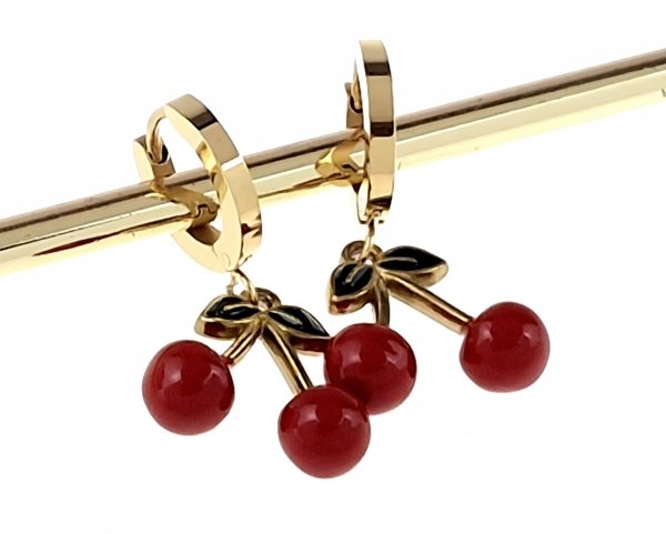 gold earrings made of stainless steel