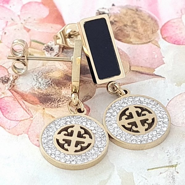 gold earrings made of stainless steel