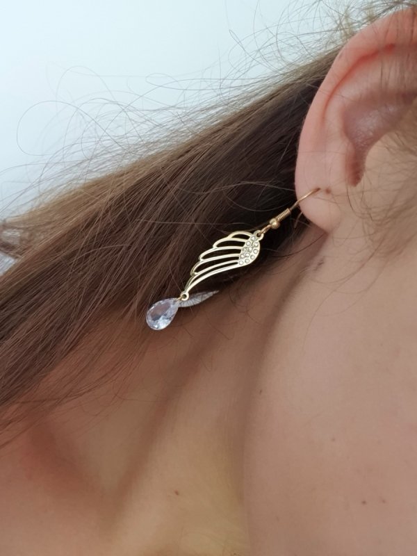 gold earrings made of stainless steel