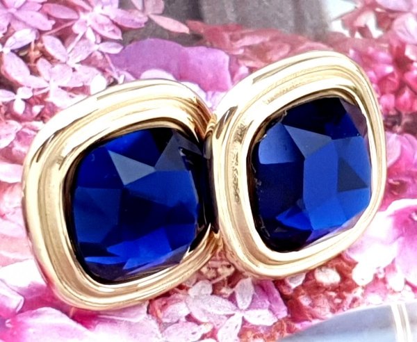 gold earrings made of stainless steel