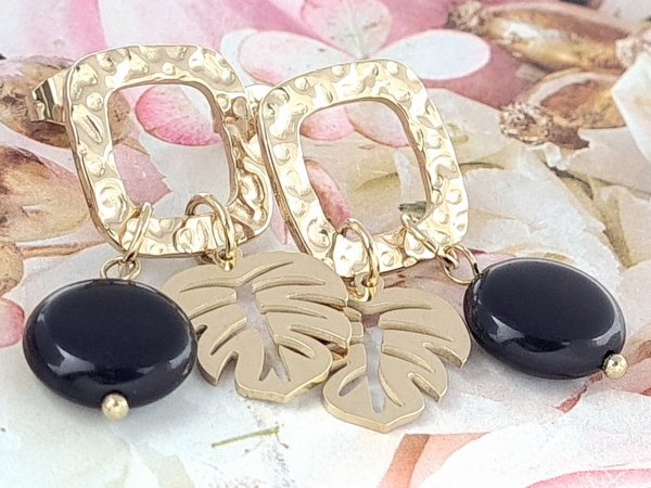 gold earrings made of stainless steel
