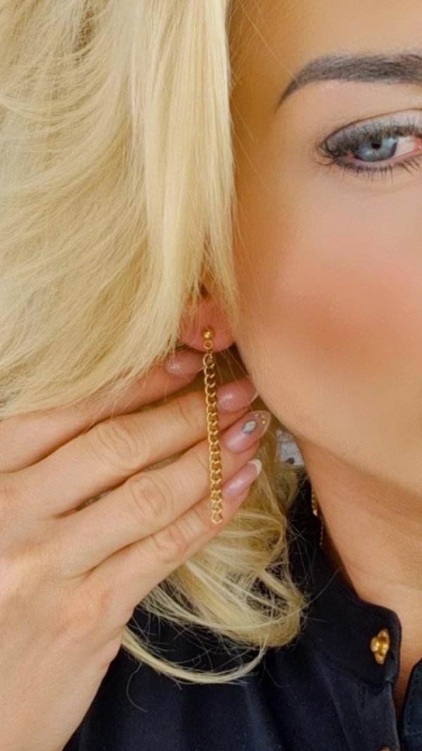 gold earrings made of stainless steel