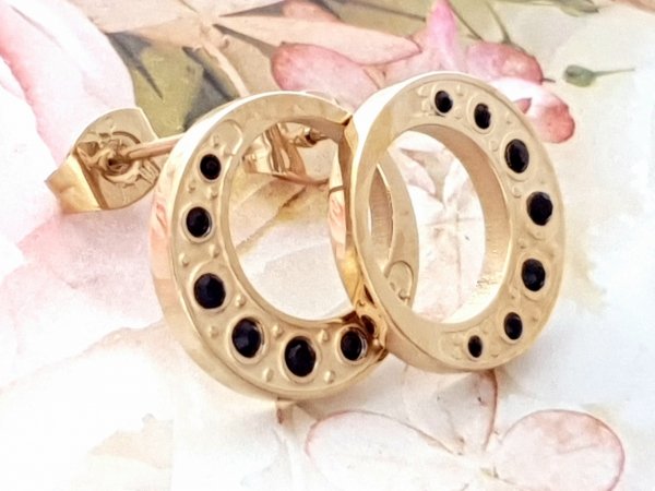 gold earrings made of stainless steel