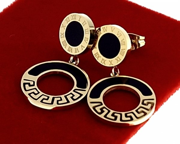gold earrings made of stainless steel