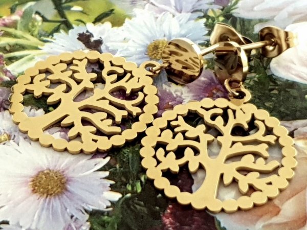 gold earrings made of stainless steel