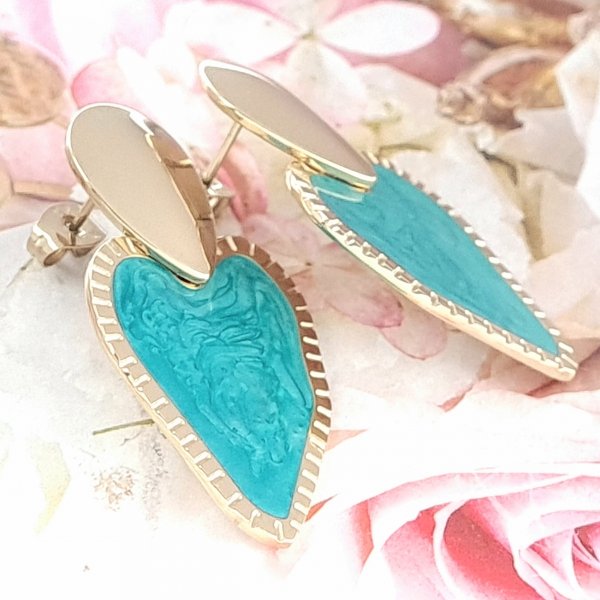 gold earrings made of stainless steel