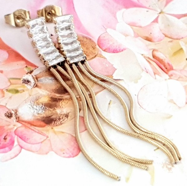 gold earrings made of stainless steel