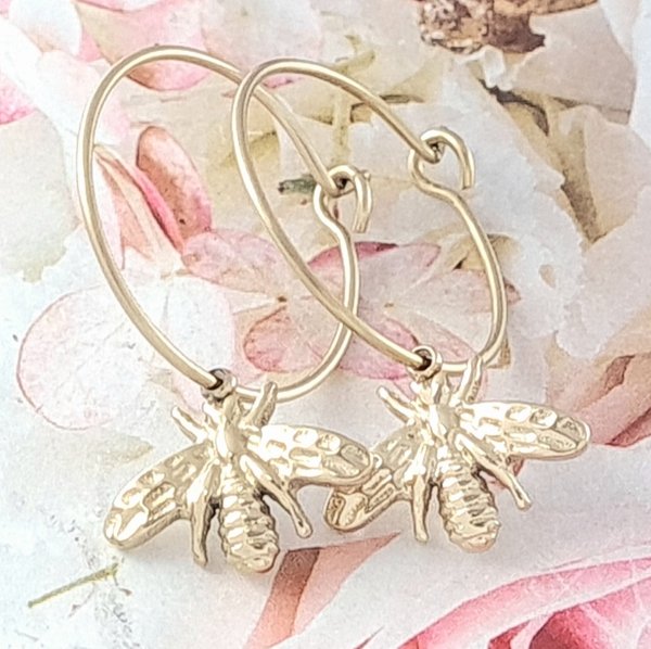 gold earrings made of stainless steel
