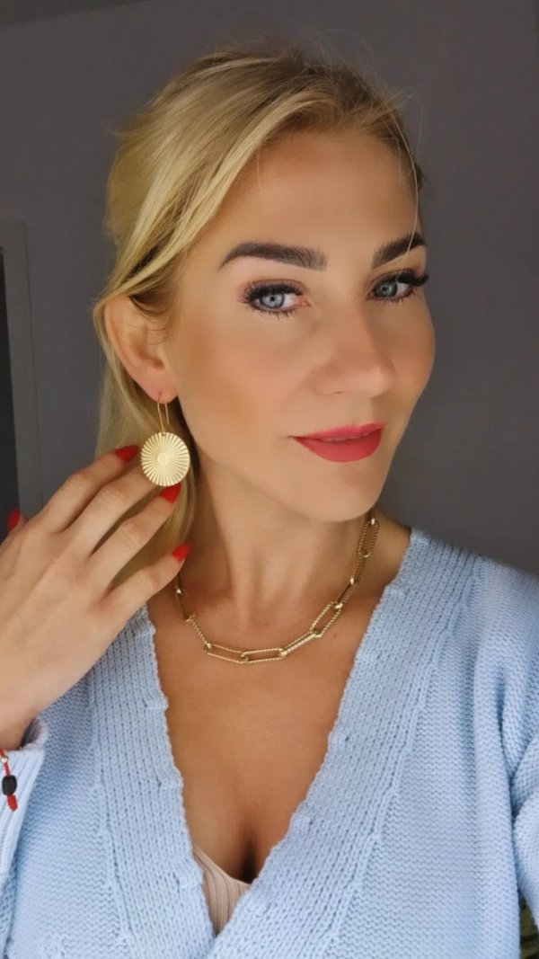 gold earrings made of stainless steel