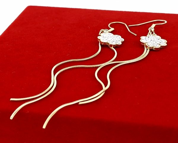 gold earrings made of stainless steel