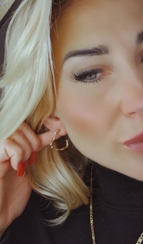 gold earrings made of stainless steel