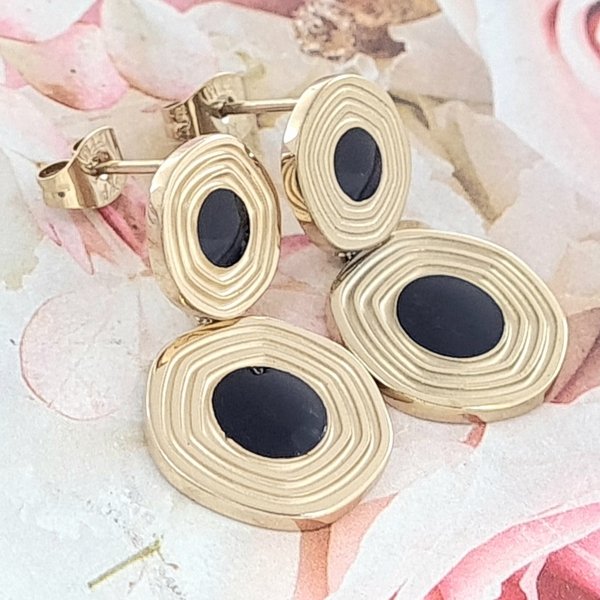 gold earrings made of stainless steel