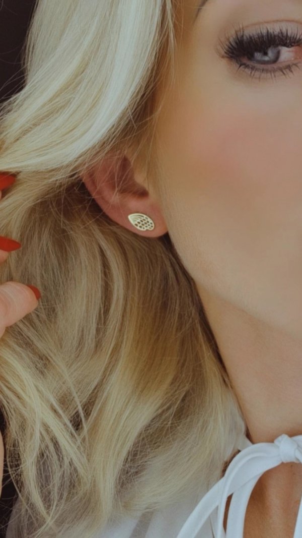 gold earrings made of stainless steel