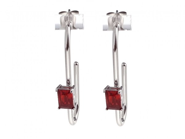 gold earrings made of stainless steel