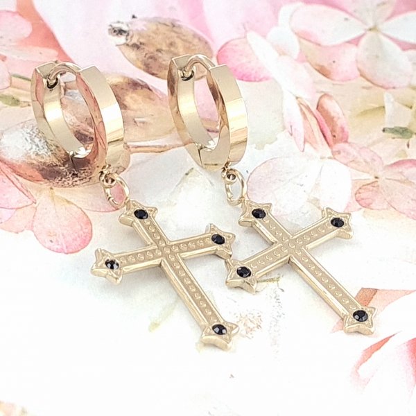 gold earrings made of stainless steel