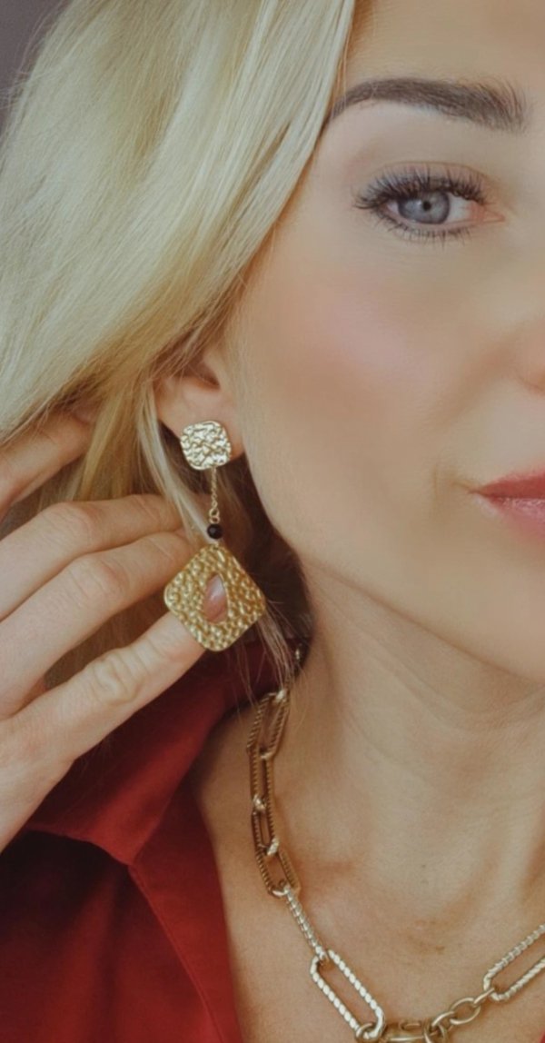 gold earrings made of stainless steel