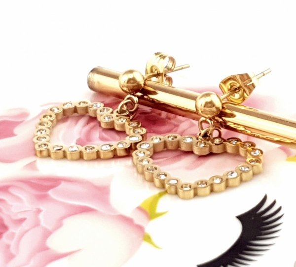 gold earrings made of stainless steel