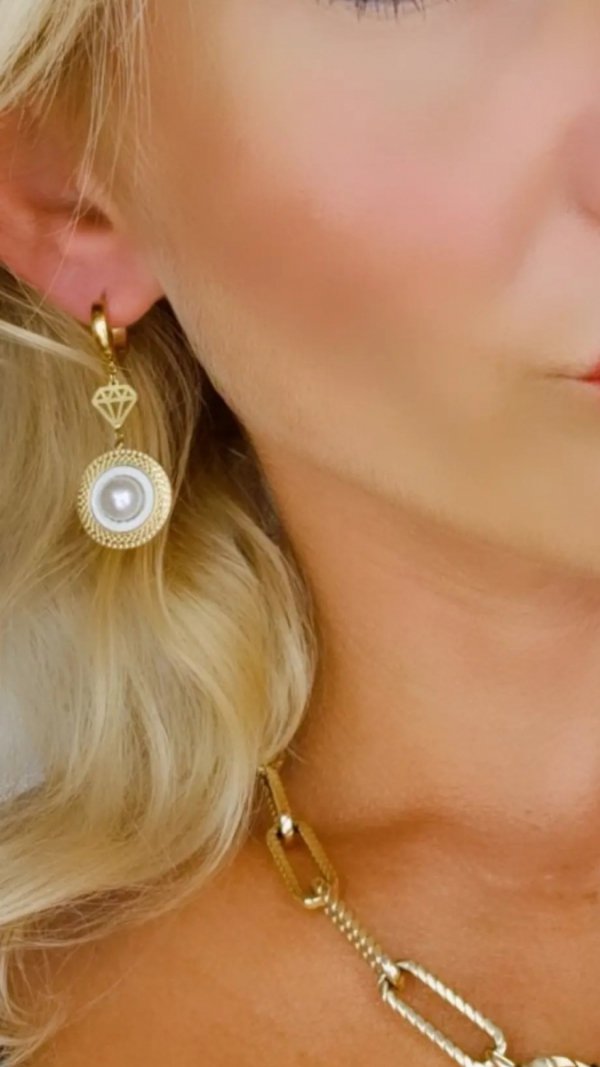 gold earrings made of stainless steel