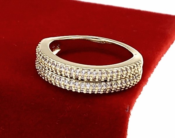 207a Pierścionek złoty zaręczynowy błyszczący cyrkonie pozłacany 14k