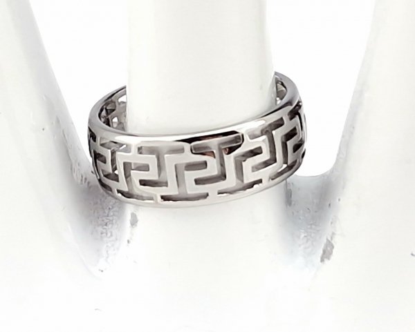 690 Pierścionek 17,30mm srebrny stal chirurgiczna 