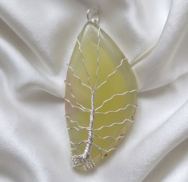 544b Zawieszka agat kamień naturalny 1 sztuka