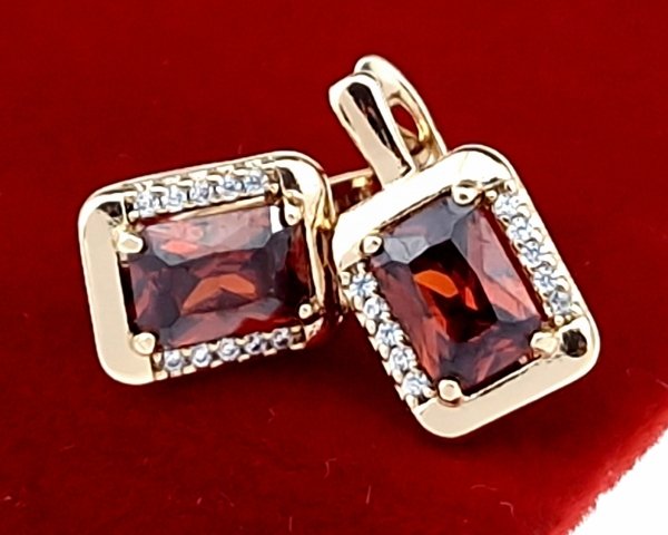 эксклюзивные серьги с позолотой swarovski