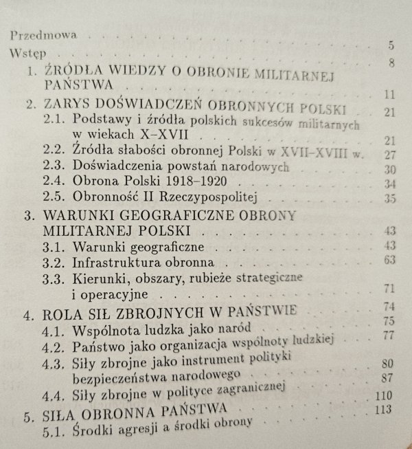O obronie militarnej Polski przełomu XX-XXI wieku