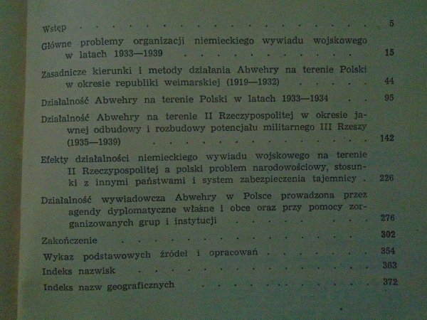 Leszek Gondek • Działalność Abwehry na terenie Polski 1933-1939
