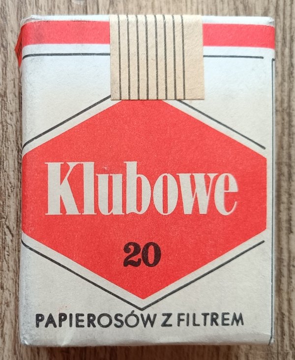 Papierowy Klubowe - paczka z lat 80.
