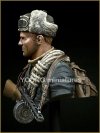 Young Miniatures YM1827 SOVIET MOUNTAINEER OFFICER 1942 1/10