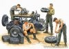 Master Box 3560 German motocycle repair team (1:35)