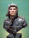 Young Miniatures YM1823 SOVIET TANK COMMANDER 1944 1/10