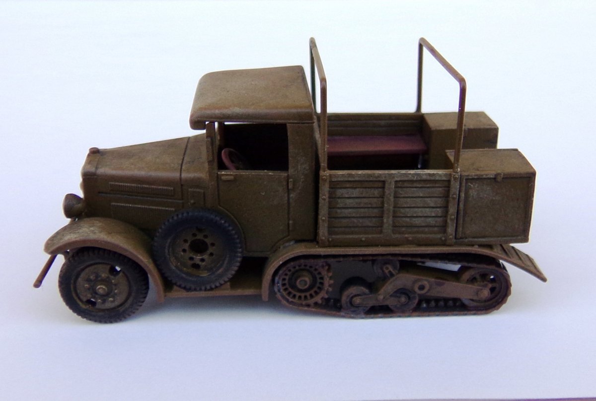 First to Fight PL042 Polski ciągnik półgąsienicowy C4P (1:72) - 1939-1945 -  1 72 - Military vehicles and equipment
