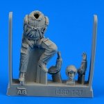 Aerobonus 480121 Soviet Pilot - the Cold War period 1/48