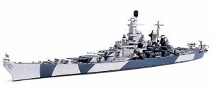 Tamiya 31616 U.S. Battleship Iowa (BB-61) 1/700