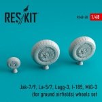 RESKIT RS48-0030 Jak-7/9, La-5/7, Lagg-3, I-185, Mig-3 (for ground airfields) 1/48