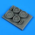 Quickboost QB48972 E-2 Hawkeye FOD covers Kinetic 1/48