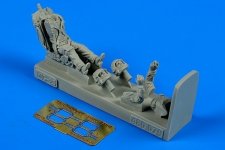 Aerobonus 480079 Soviet Fighter Pilot with ejection seat for MiG-25 1/48