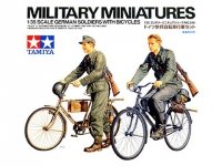 Tamiiya 35240 German With Bicycles (1:35)