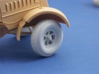 Panzer Art RE35-072 Road wheels with spare for Sd.Kfz.9 “FAMO” 1/35